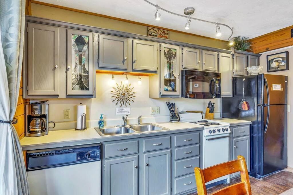 3 Bedroom Log Cabin Condo Close To Everything! Branson Buitenkant foto